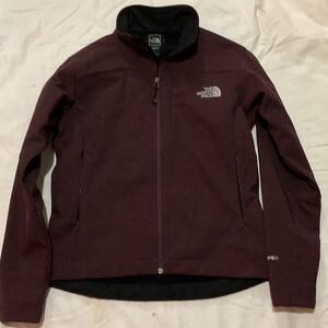 The North Face Maroon Softshell Jacket Apex Women’s medium